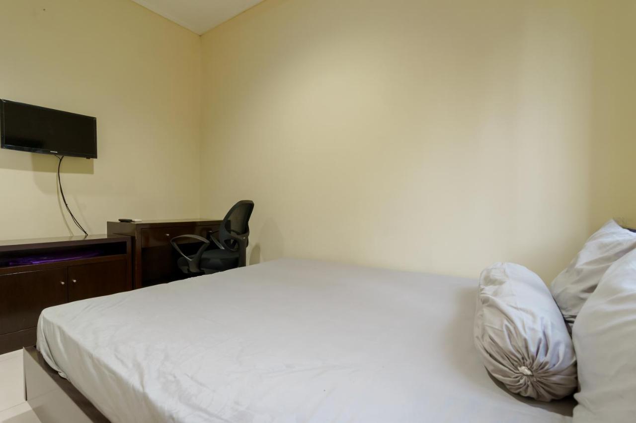 Dago Suites Syariah Cikarang Mitra Reddoorz เบกาซิ ภายนอก รูปภาพ