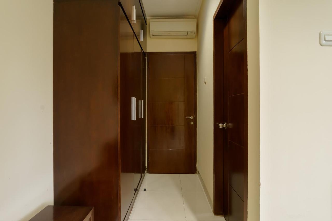 Dago Suites Syariah Cikarang Mitra Reddoorz เบกาซิ ภายนอก รูปภาพ